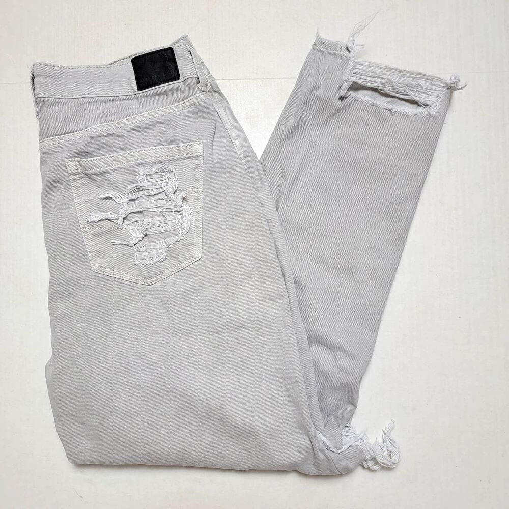 American Eagle Grey Distressed Mom Jeans SZ 10
